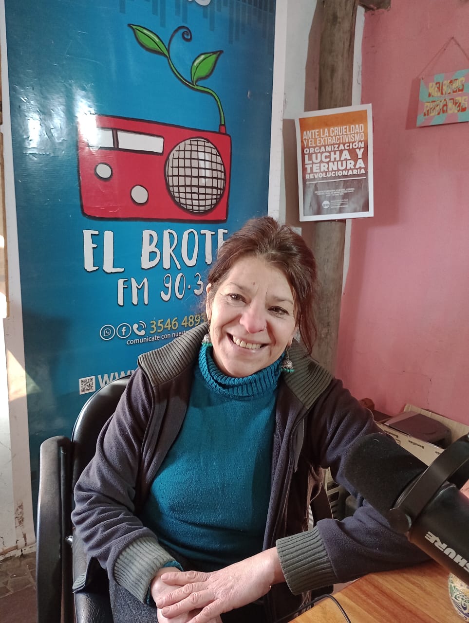 Candela Nitti visita El Brote Radio Comunitaria
